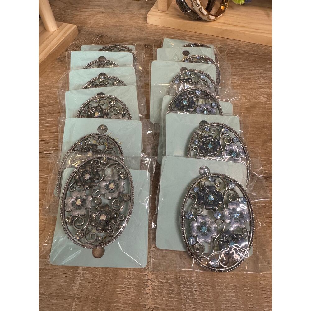 And Loveley Brooch Bundle (1 Dozen)